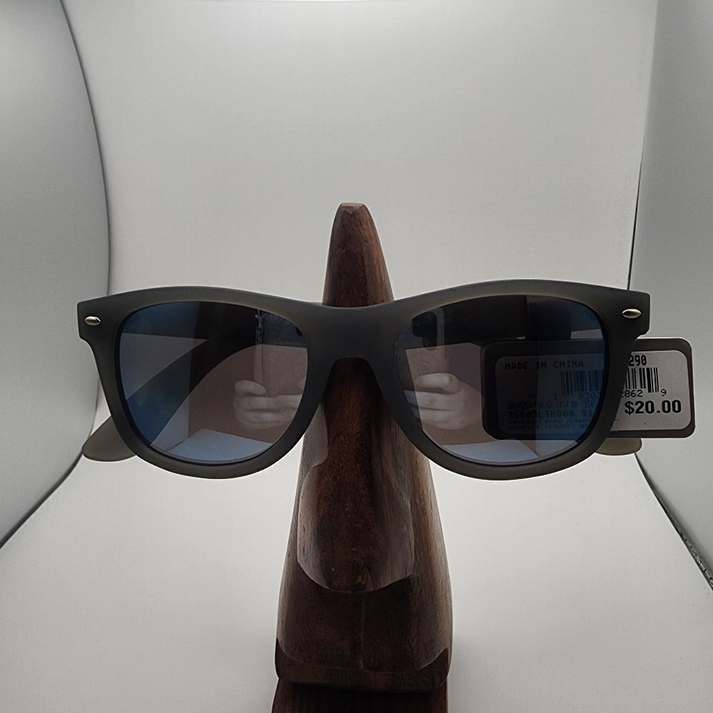 NWT Falls Creek Gray Sunglasses